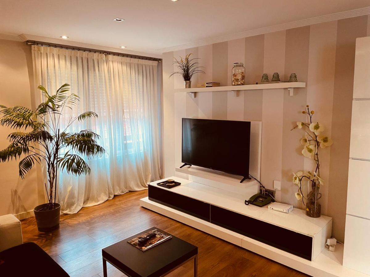 Casa Lola Apartment Леон Екстериор снимка
